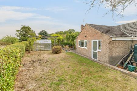 4 bedroom Bungalow for sale in Debdale, Cottesmore