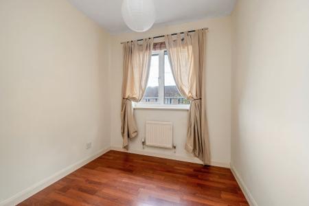 3 bedroom Semi-detached house for sale in Plover Close, Oakham