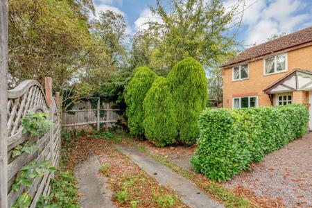 3 bedroom Semi-detached house for sale in Plover Close, Oakham