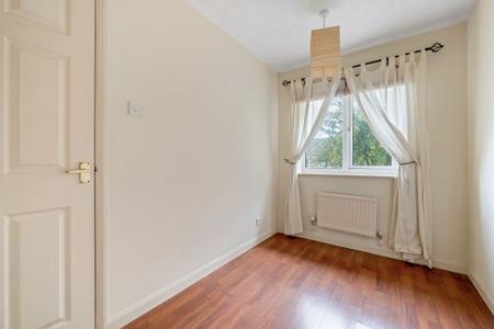 3 bedroom Semi-detached house for sale in Plover Close, Oakham