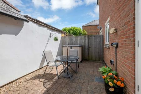 2 bedroom Flat for sale in Lodge Stables, Burley Road, Oakham