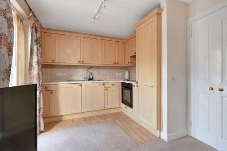 2 bedroom Flat for sale in Lodge Stables, Burley Road, Oakham