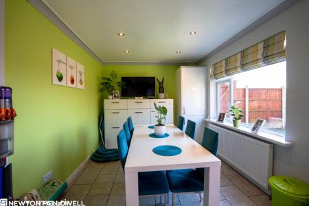 3 bedroom Semi-detached house for sale in Birch Close, Rampton, DN22