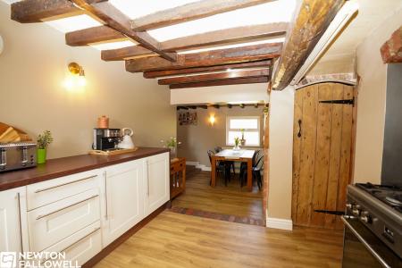 4 bedroom Detached house for sale in Great North Road, Gamston, DN22