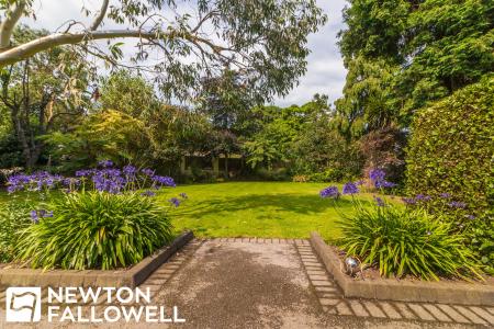 5 bedroom Detached house for sale in Hallcroft Road, Retford, DN22