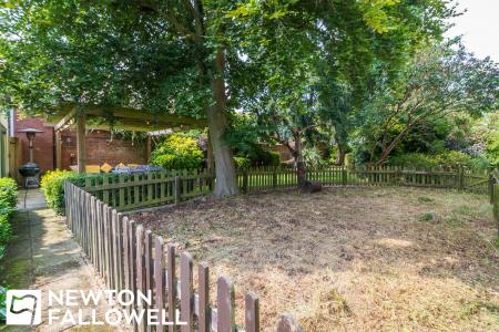 5 bedroom Detached house for sale in Hallcroft Road, Retford, DN22