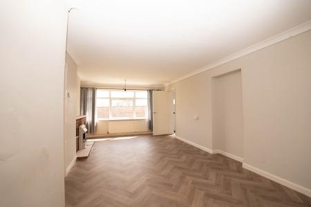 2 bedroom Bungalow for sale in High Street, Everton, DN10