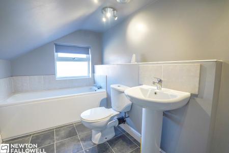 2 bedroom Terraced House for sale in Hind Street, Retford, DN22