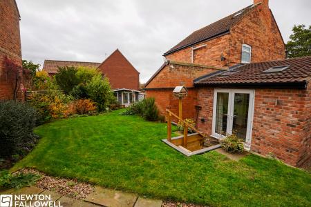 3 bedroom Detached house for sale in Main Street, Hayton, DN22