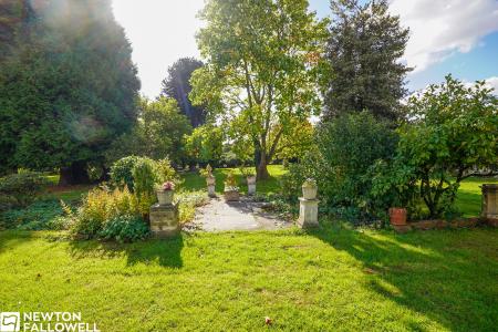 3 bedroom Detached bungalow for sale in Markham Road Askham, Newark, NG22