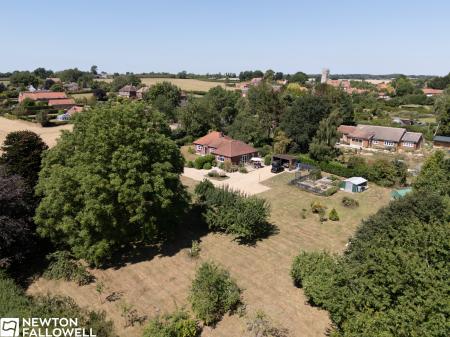 3 bedroom Detached bungalow for sale in Markham Road Askham, Newark, NG22