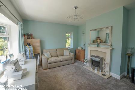 3 bedroom Detached bungalow for sale in Markham Road Askham, Newark, NG22