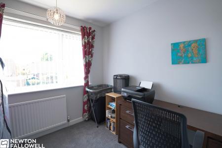 2 bedroom Semi-detached house for sale in Merton Avenue, Retford, DN22