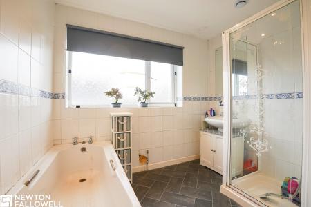 4 bedroom Link detached house for sale in Mill Close, North Leverton, DN22