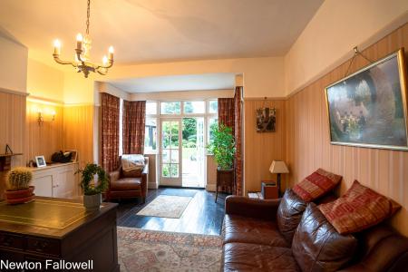 3 bedroom Detached house for sale in North Road, Retford, DN22