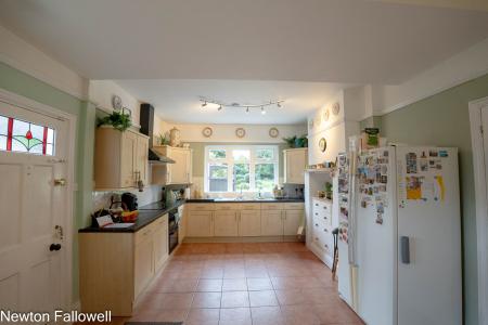 3 bedroom Detached house for sale in North Road, Retford, DN22