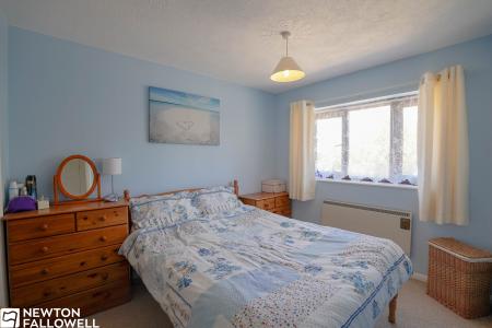 3 bedroom Semi-detached house for sale in Poulter View, Retford, DN22