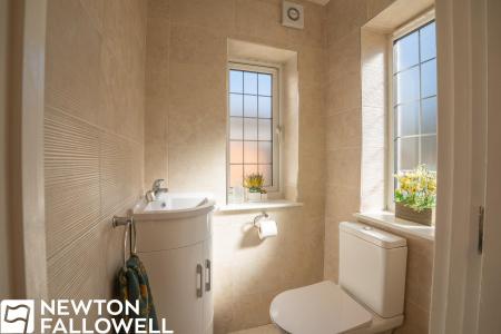 5 bedroom Detached house for sale in Rectory Walk, Gamston, DN22