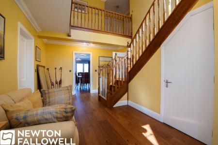 5 bedroom Detached house for sale in Rectory Walk, Gamston, DN22