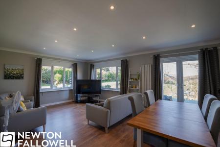 5 bedroom Detached house for sale in Rectory Walk, Gamston, DN22