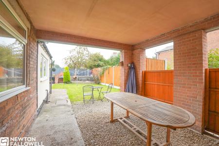 5 bedroom Semi-detached house for sale in Richard Street, Retford, DN22