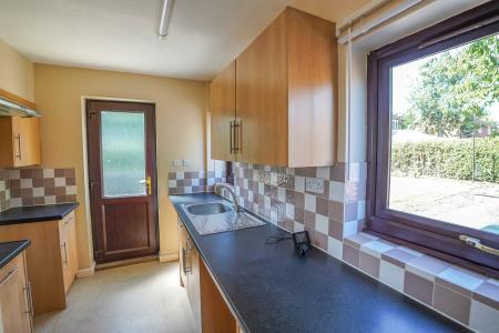 3 bedroom Semi-detached house for sale in Simon Close, Woodbeck, DN22