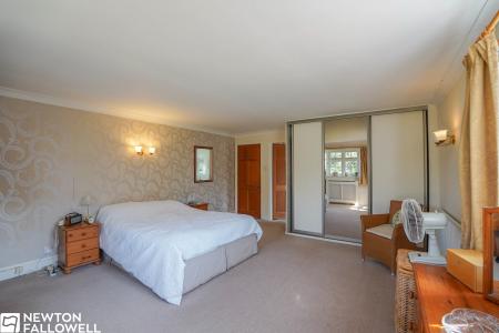 4 bedroom Detached house for sale in South Leverton, Retford, DN22