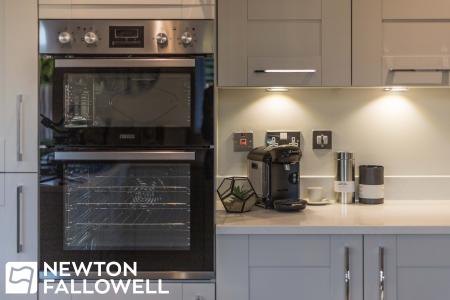 5 bedroom Detached house for sale in The Brambles, London Road, Retford, DN22