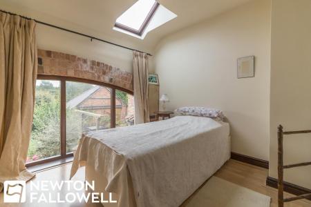 3 bedroom Cottage for sale in Town Street, Lound, DN22