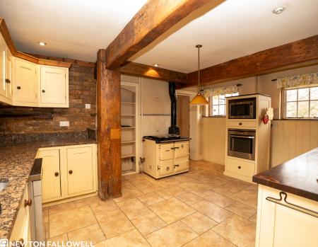 3 bedroom Detached house for sale in Townside, Treswell, DN22