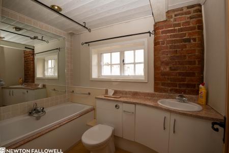 3 bedroom Detached house for sale in Townside, Treswell, DN22