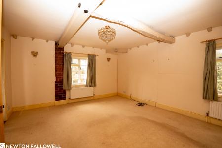 3 bedroom Detached house for sale in Townside, Treswell, DN22