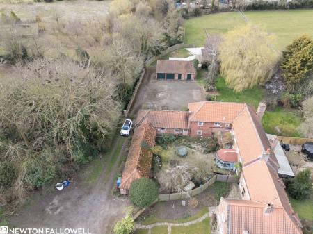 3 bedroom Detached house for sale in Townside, Treswell, DN22