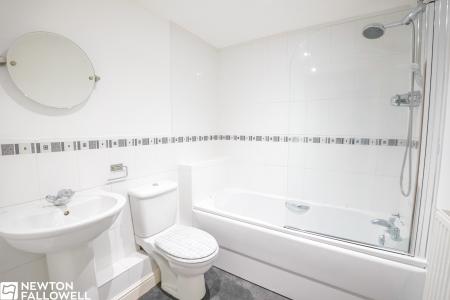 2 bedroom Flat for sale in Waterfields, Retford, DN22