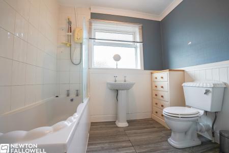 3 bedroom Semi-detached house for sale in West Carr Road, Retford, DN22