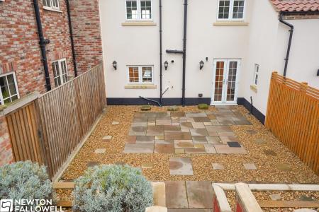 3 bedroom Terraced House for sale in High Street, Gringley-On-The-Hill, DN10