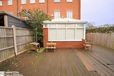 4 bedroom Town house for sale in Waterfields, Retford, DN22