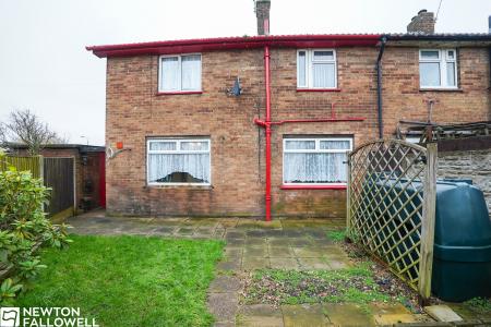 3 bedroom Semi-detached house for sale in Lawnwood Avenue, Elkesley, DN22