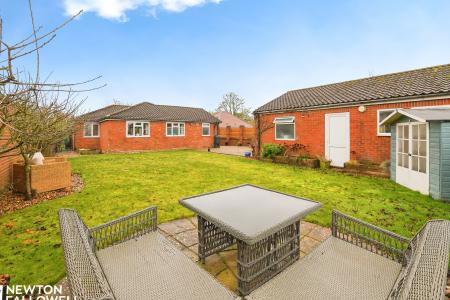 5 bedroom Bungalow for sale in Fingle St, North Leverton, North Leverton, DN22