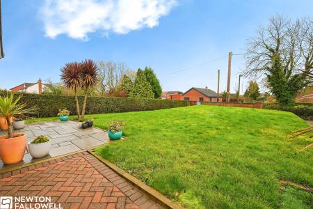 5 bedroom Bungalow for sale in Fingle St, North Leverton, North Leverton, DN22
