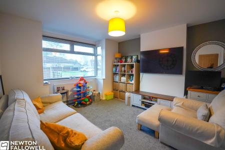 3 bedroom Semi-detached house for sale in Strawberry Road, Retford, DN22