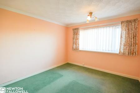 2 bedroom Semi-detached bungalow for sale in Woodside, Retford, DN22