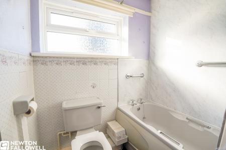 2 bedroom Semi-detached bungalow for sale in Woodside, Retford, DN22