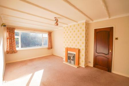 2 bedroom Semi-detached bungalow for sale in Woodside, Retford, DN22