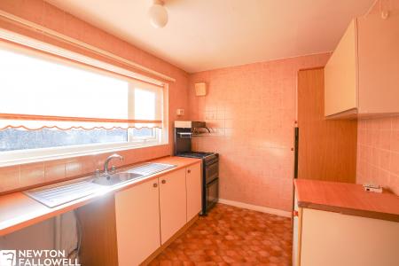 2 bedroom Semi-detached bungalow for sale in Woodside, Retford, DN22