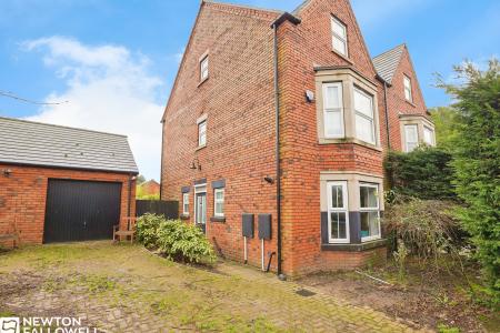 Queen Street, Retford, DN22