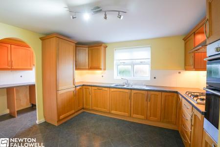 4 bedroom Detached house for sale in Rutland Road, Retford, DN22