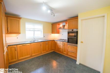 4 bedroom Detached house for sale in Rutland Road, Retford, DN22