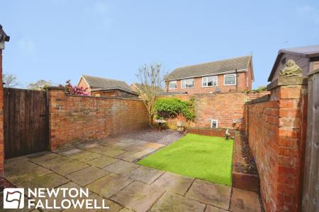 2 bedroom Terraced House for sale in Frederick Street, Retford, DN22
