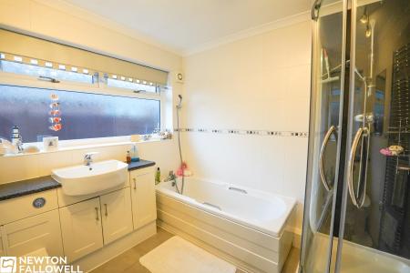 3 bedroom Bungalow for sale in Tiln Court, Retford, DN22